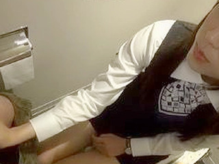 Free toilet XXX Videos